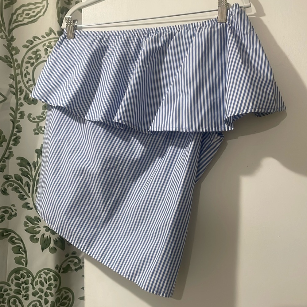 NWT Gap one shoulder blue striped Top size M